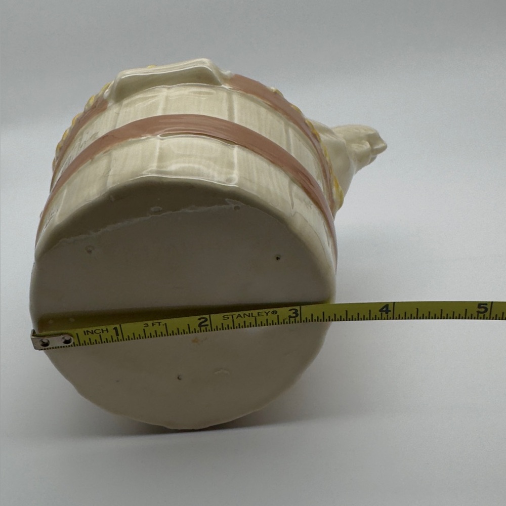 Kimple Ceramic Nesting Hen Chicken Planter W/ Blue Bonnet & Bow on Bushel Basket - Picture 10 of 10